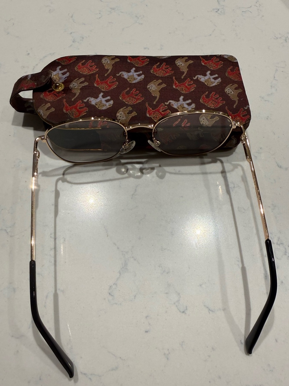 SOJOS Women’s Black & Gold Blue Light Glasses – Classic Square Frame - Picture 3 of 3